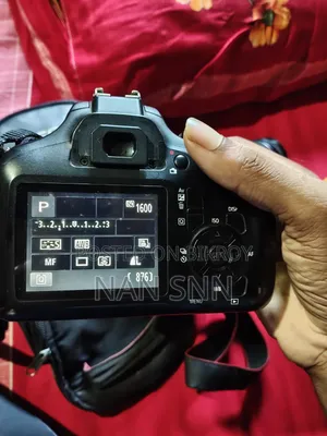DSLR Camera