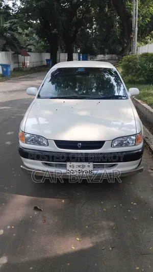 Toyota Corolla Sedan Automatic 1996 White