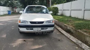 Toyota Corolla Sedan Automatic 1996 White