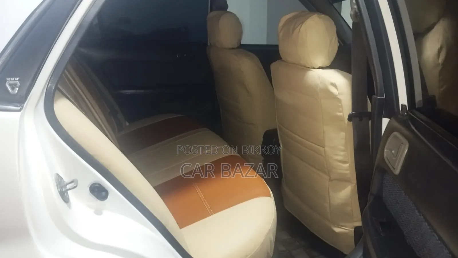 Toyota Corolla Sedan Automatic 1996 White