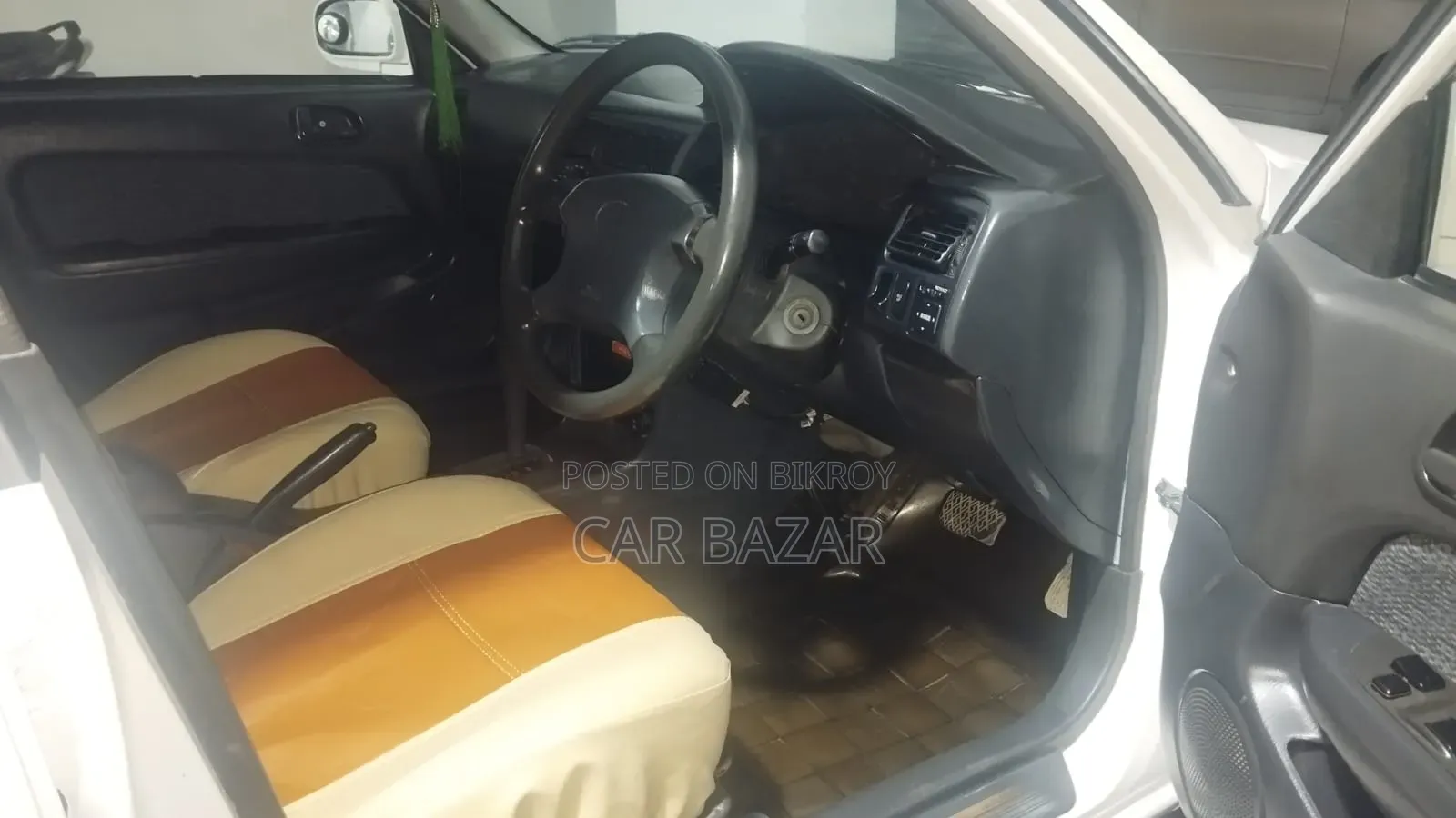 Toyota Corolla Sedan Automatic 1996 White