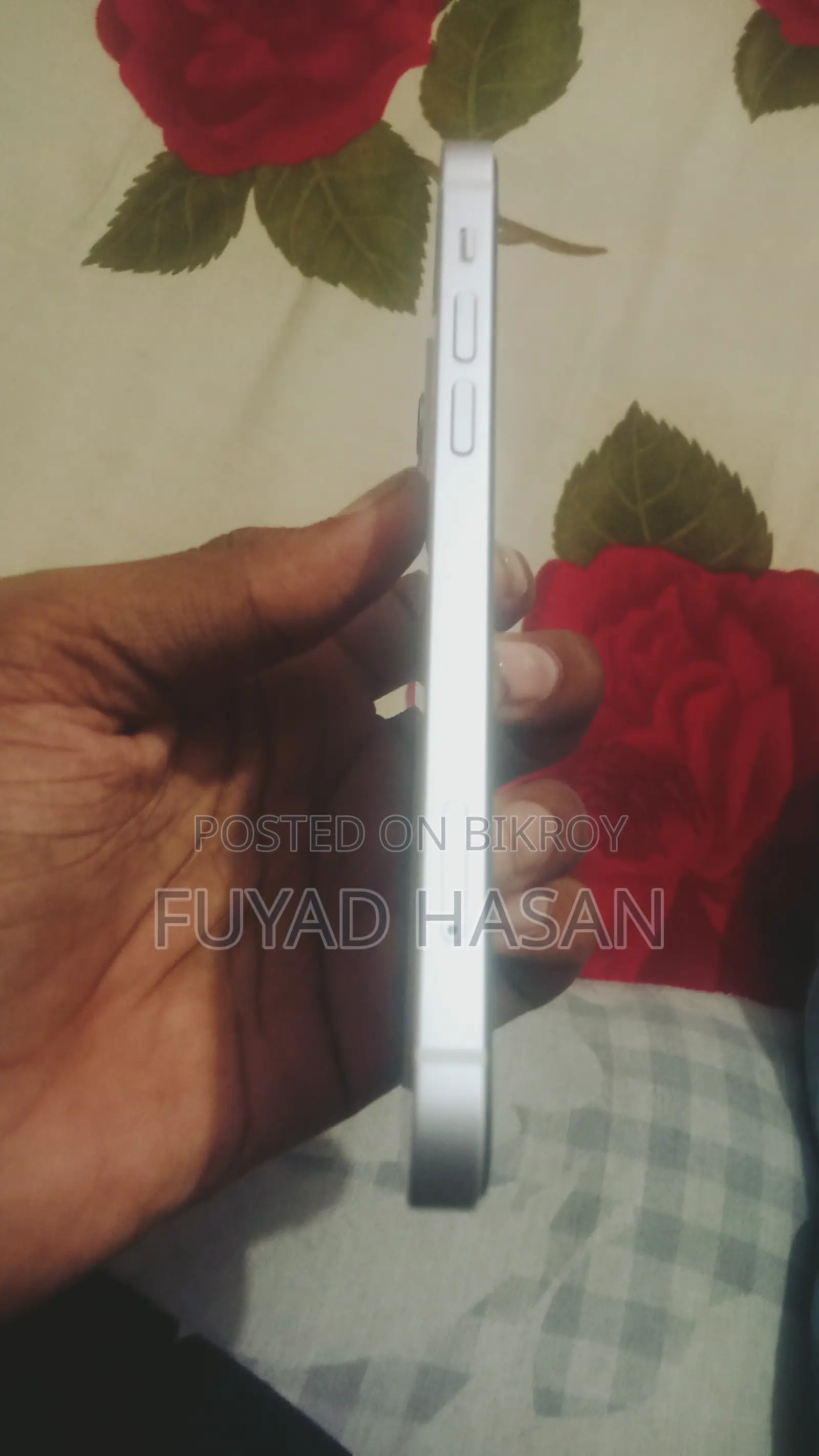 অ্যাপল আইফোন ১২ ১২৮ জিবি হোয়াইট