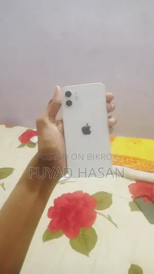 অ্যাপল আইফোন ১২ ১২৮ জিবি হোয়াইট
