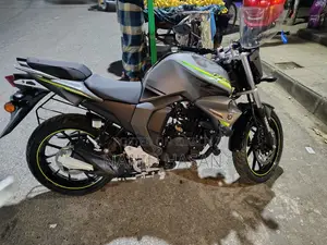 Yamaha FZS V2 2026 Silver