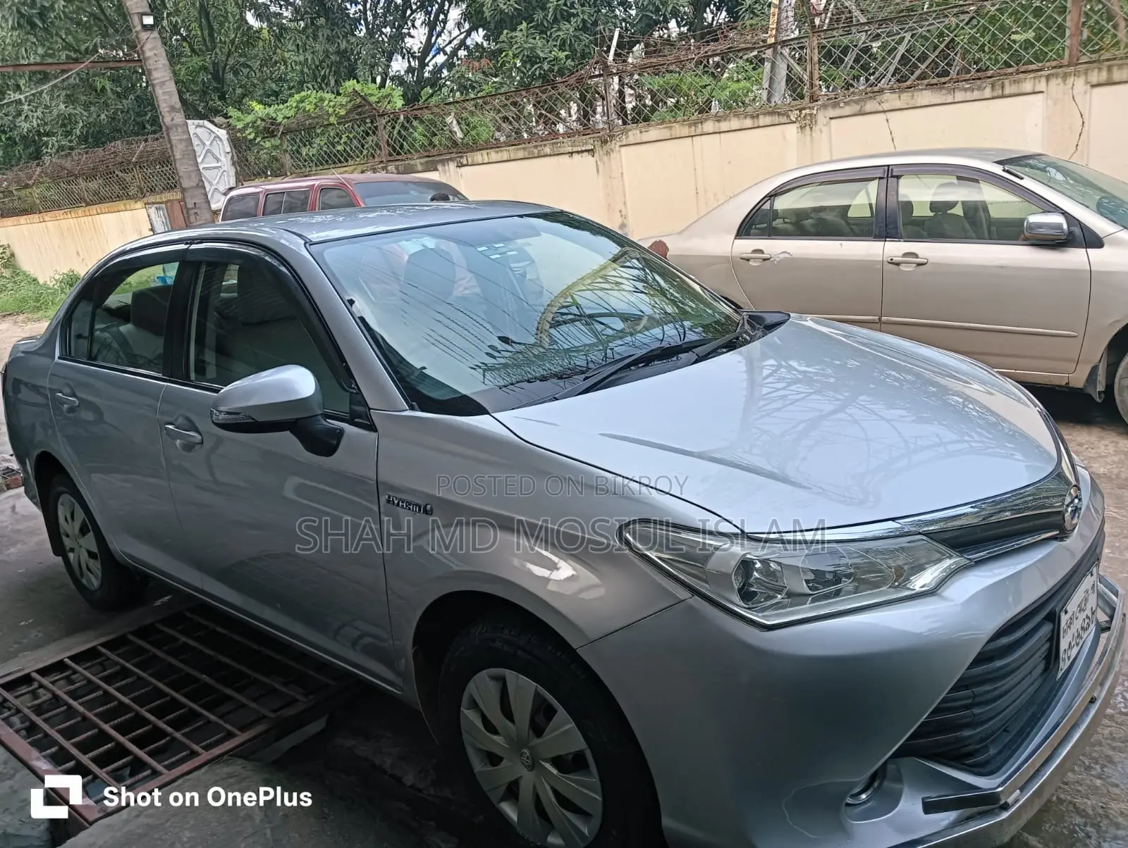 Toyota Axio 1.5 Hybrid 2WD 2015 Silver