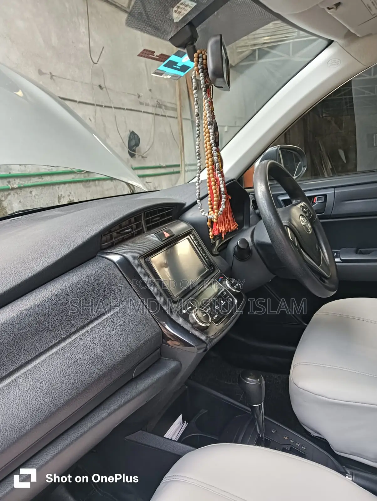 Toyota Axio 1.5 Hybrid 2WD 2015 Silver