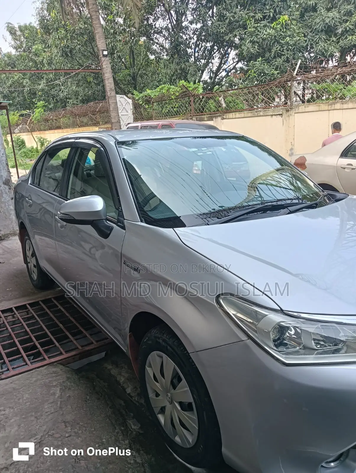 Toyota Axio 1.5 Hybrid 2WD 2015 Silver