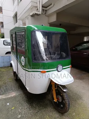 বিক্রির জন্য অটো রিকশা