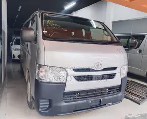 টয়োটা হাইএচ ২০২১ সিলভার