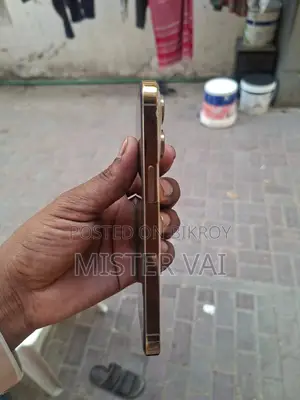 অ্যাপল আইফোন ১৪ প্রো ১২৮ জিবি গোল্ড