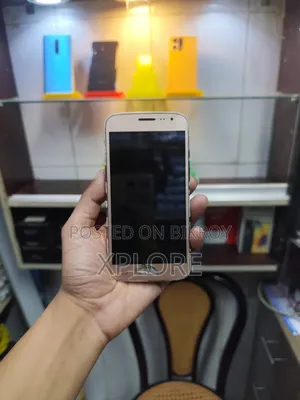 Samsung Galaxy J2 8 GB Gold