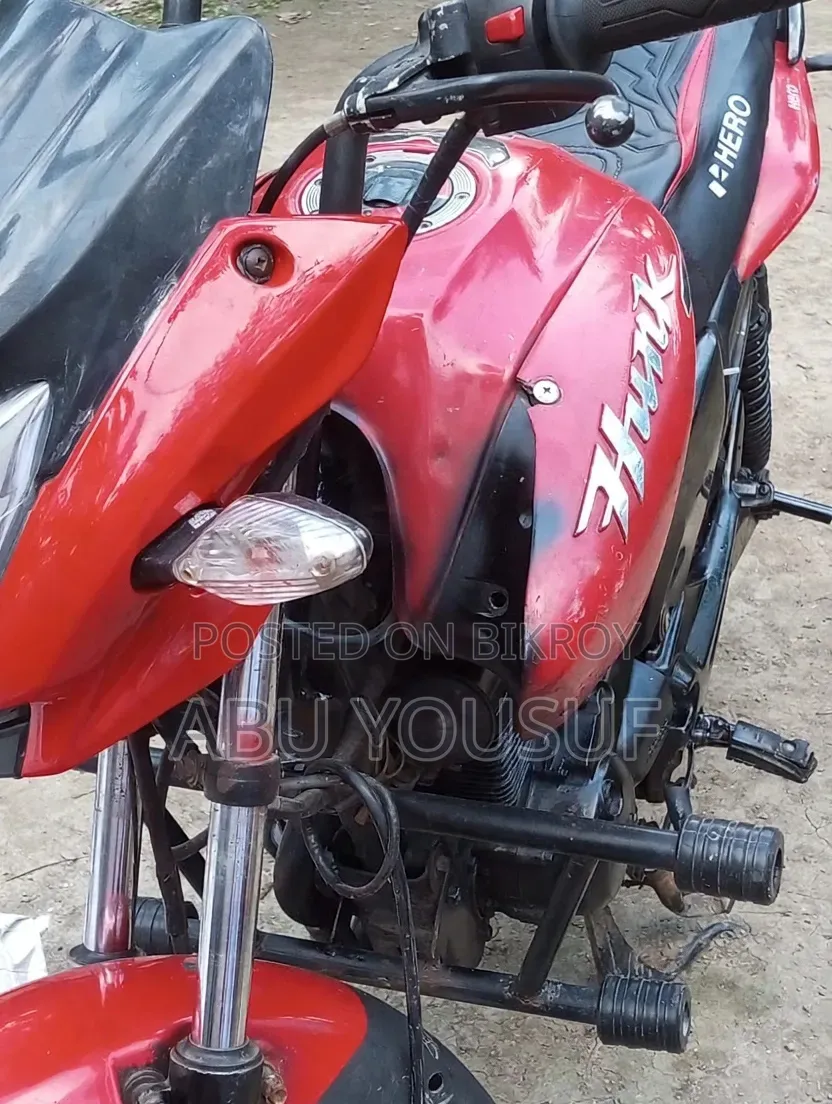 হিরো হোন্ডা হাংক ২০১৫ লাল