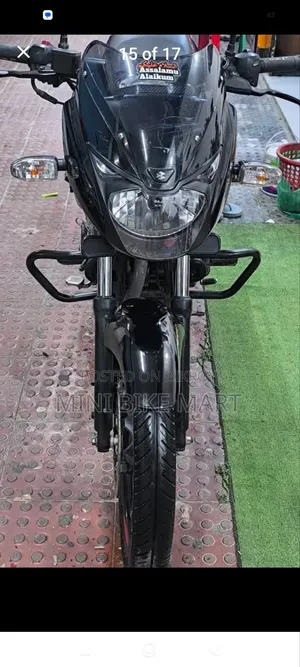 বাজাজ পালসার ১৫০ ২০২৩ ব্ল্যাক
