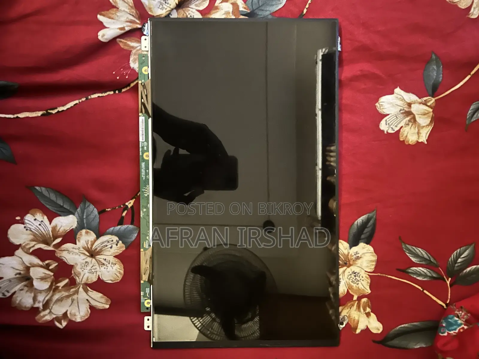 ল্যাপটপ ডিসপ্লে