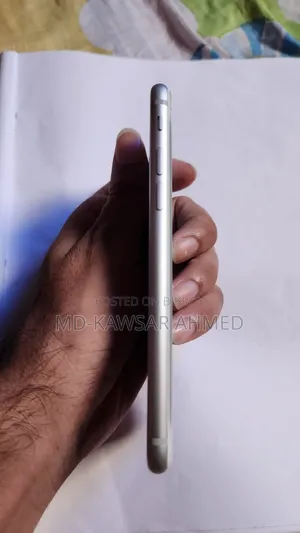 Apple iPhone 8 64 GB White