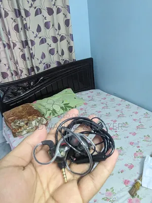 Earphone Ak6 Black