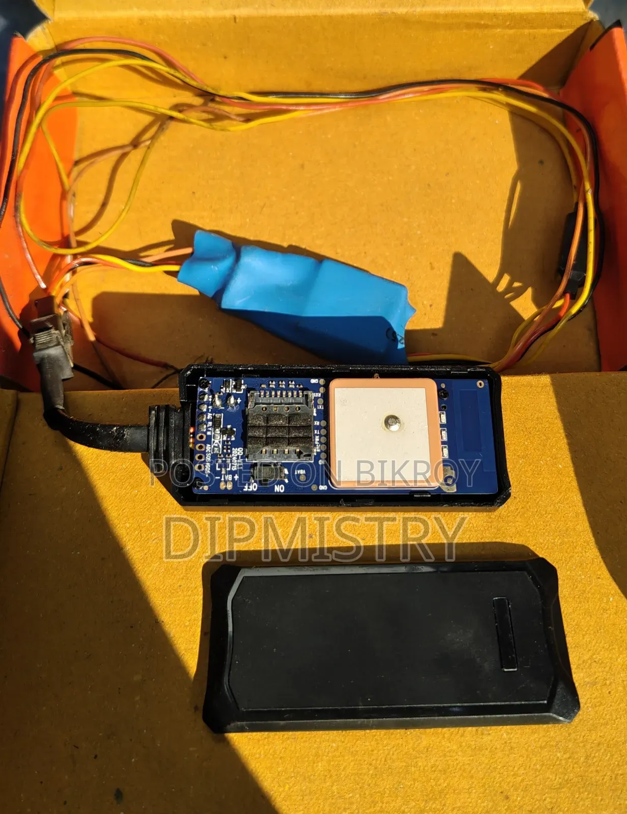 Moto Lock GPS Tracker