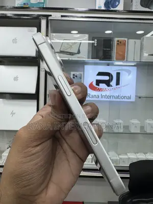 অ্যাপল আইফোন ১৬ ১২৮ জিবি হোয়াইট
