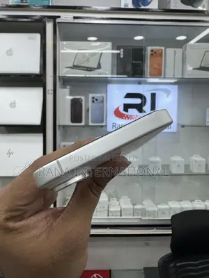 অ্যাপল আইফোন ১৬ ১২৮ জিবি হোয়াইট