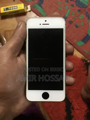Apple iPhone SE 32 GB Black