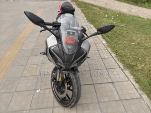 CFMoto 300SR 2025