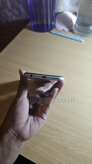 Apple iPhone 6s 64 GB Gray