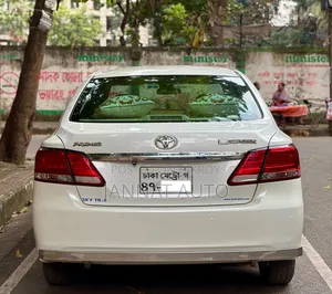 Toyota Premio 2018 Pearl