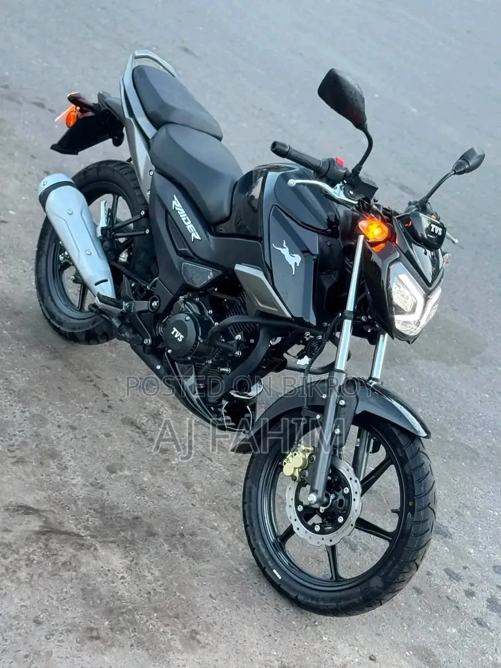 TVS Raider 125 2023 Black