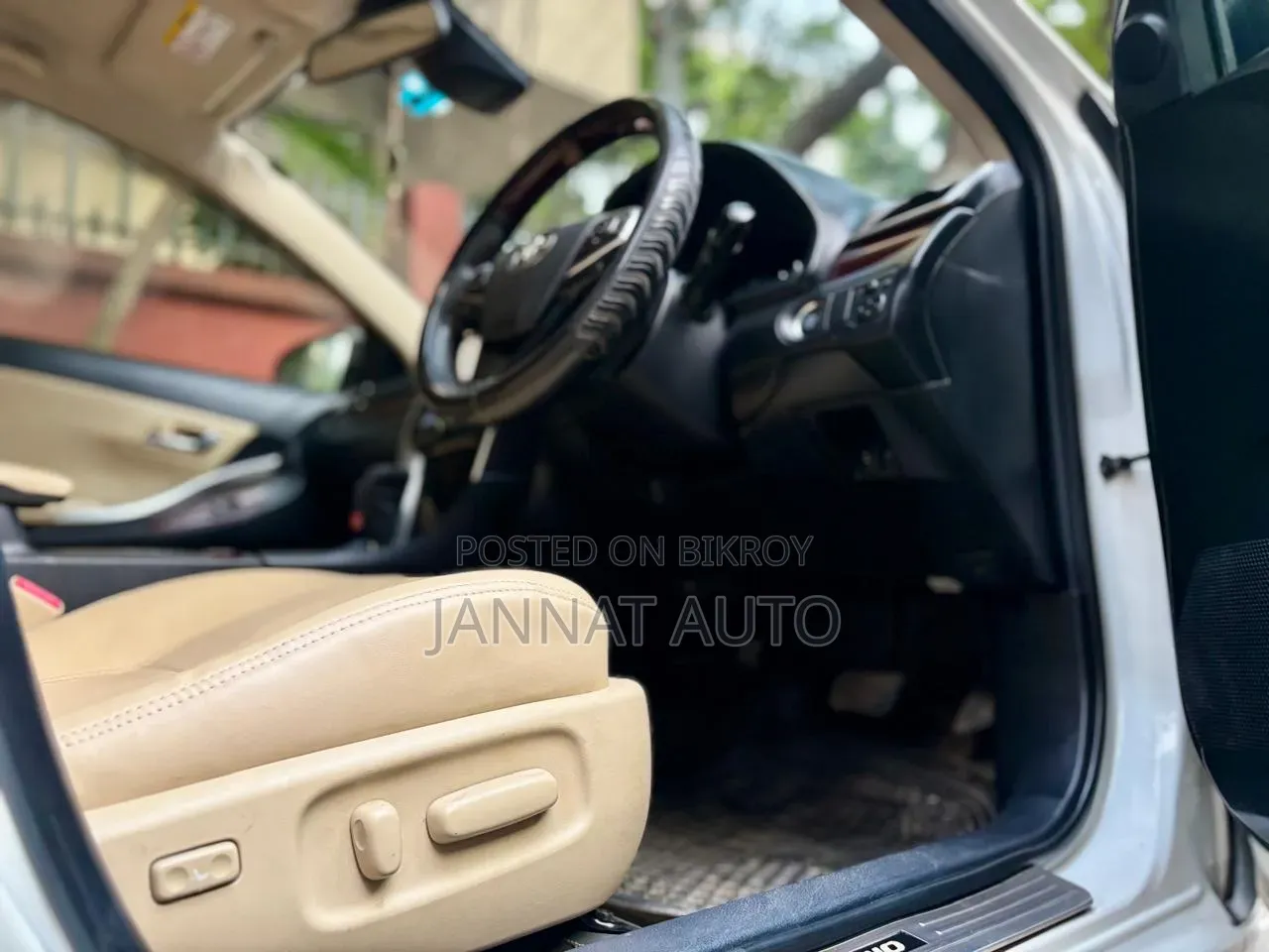 Toyota Premio 2018 Pearl