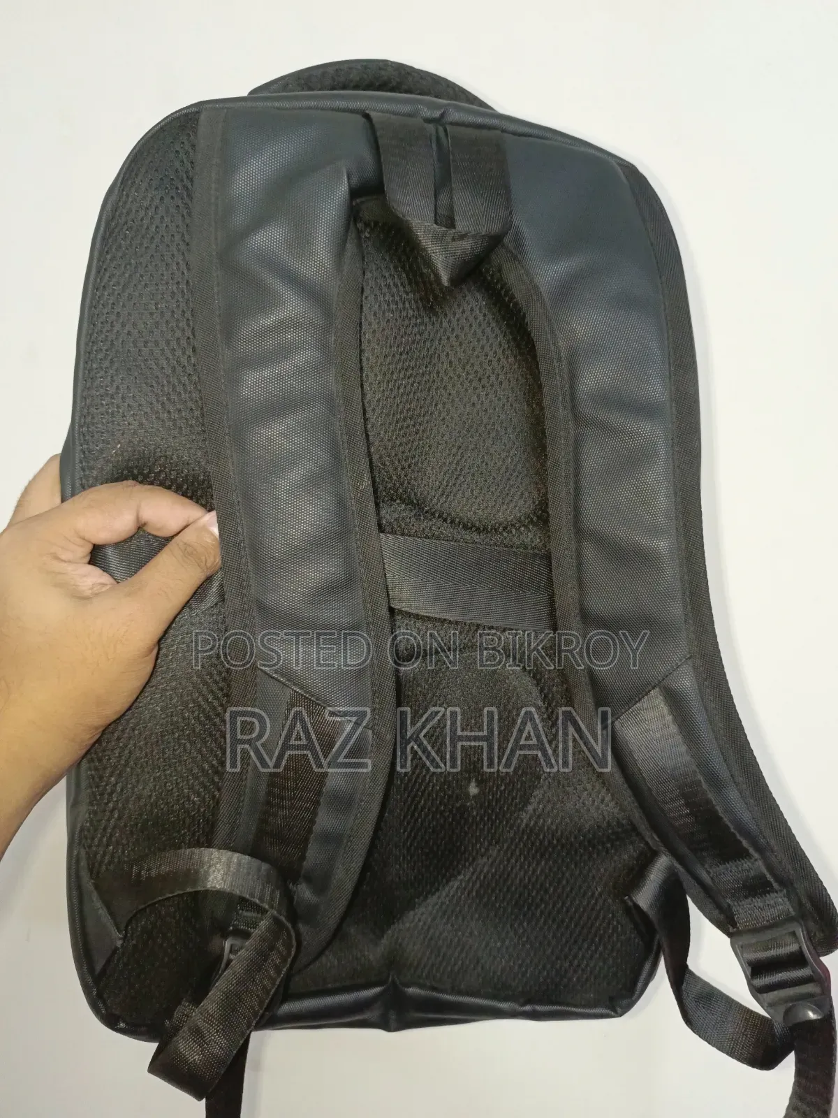 আর্টিক হান্টার ব্যাগ