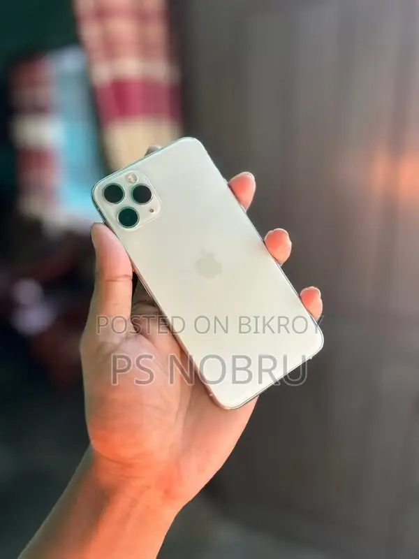 অ্যাপল আইফোন ১১ প্রো ২৫৬ জিবি সাদা