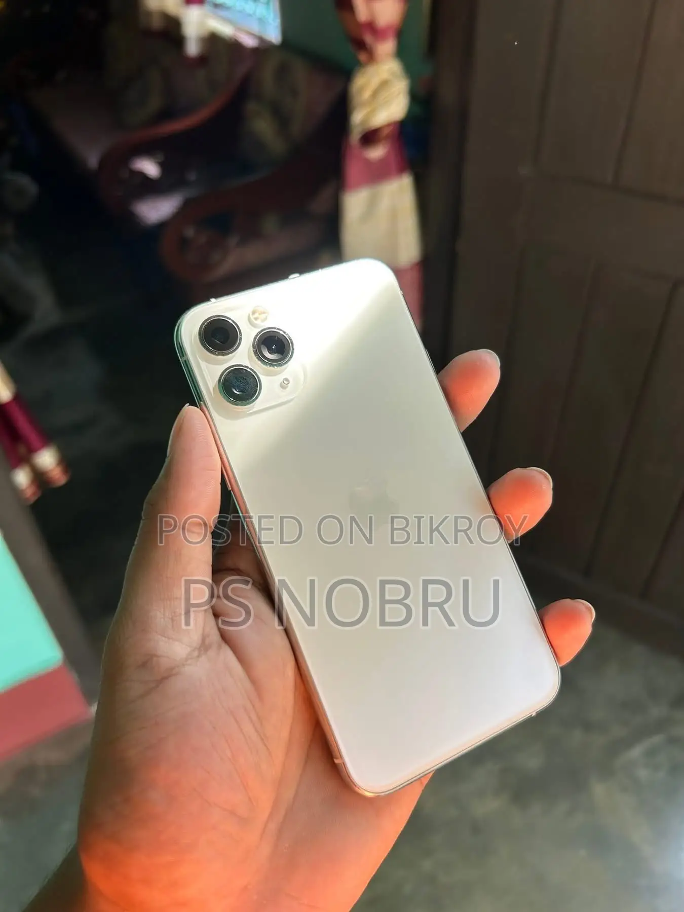 অ্যাপল আইফোন ১১ প্রো ২৫৬ জিবি সাদা