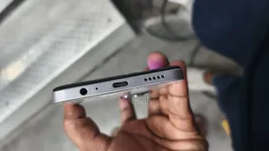 Vivo Y19s Pro 128 GB White