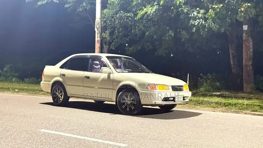 Toyota Sprinter 2000 Pearl