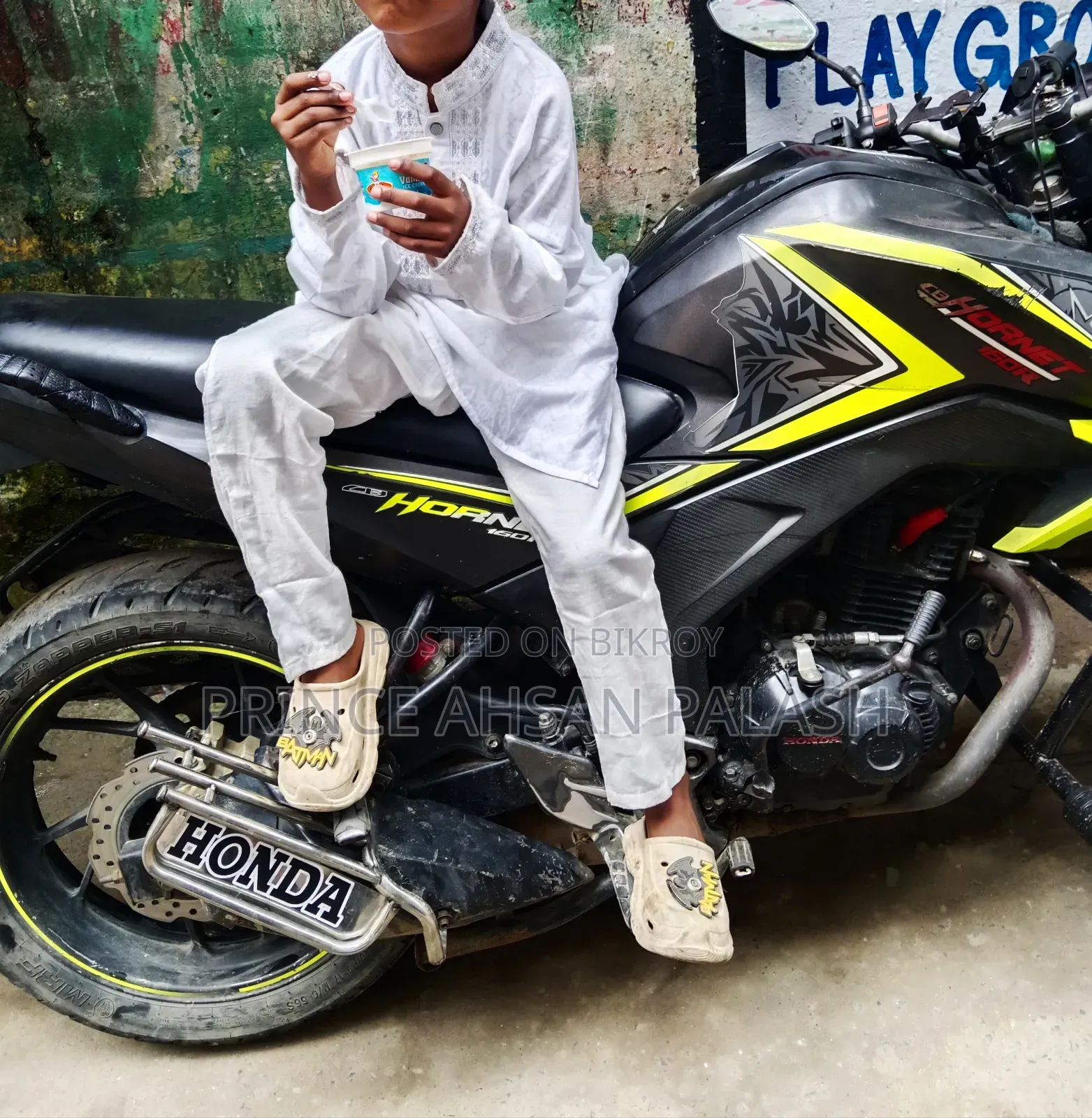 হোন্ডা হরনেট ২০১৮ ধূসর