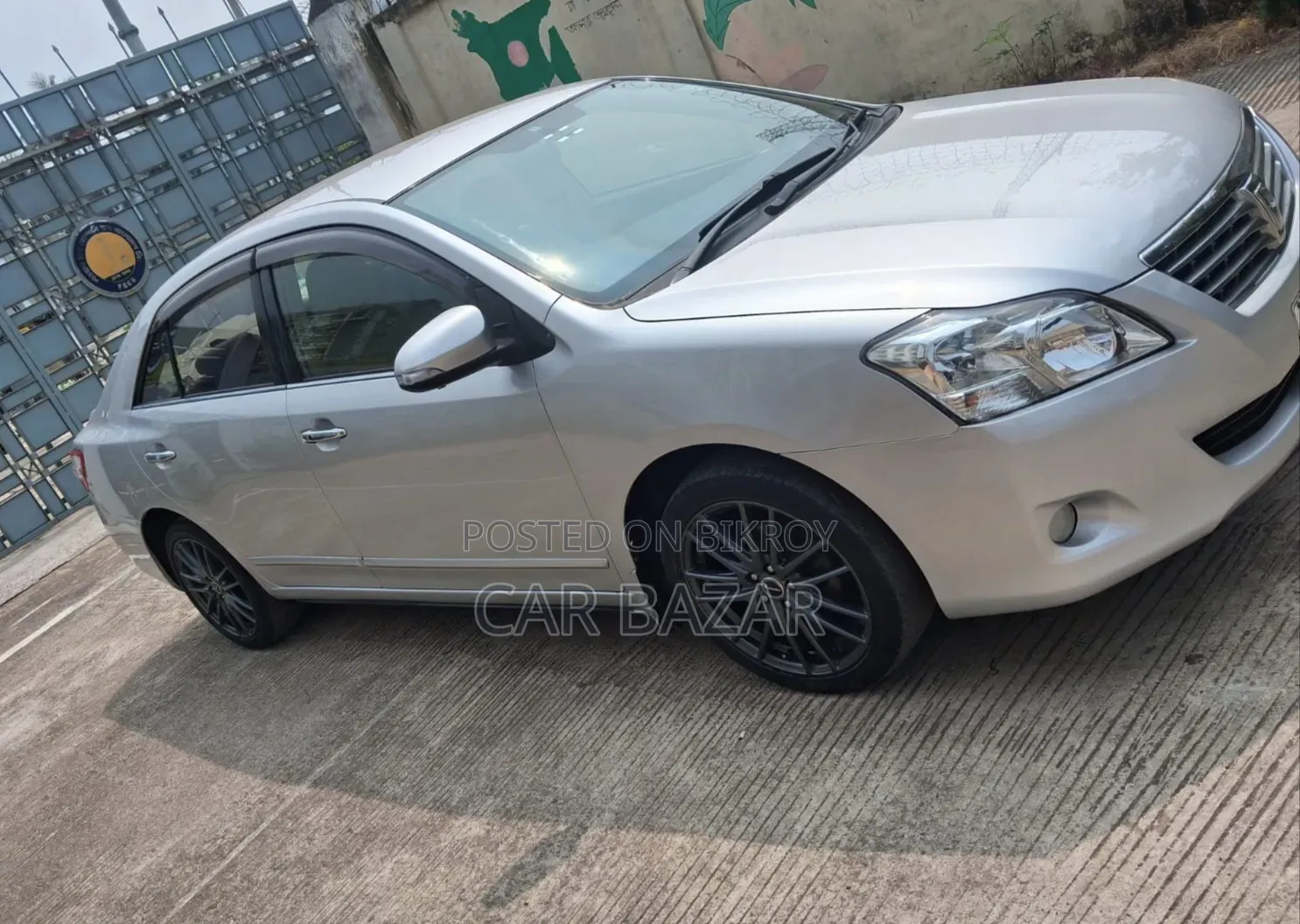Toyota Premio 1.5 Front-Wheel Drive 2013 Silver