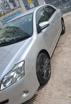 Toyota Premio 1.5 Front-Wheel Drive 2013 Silver