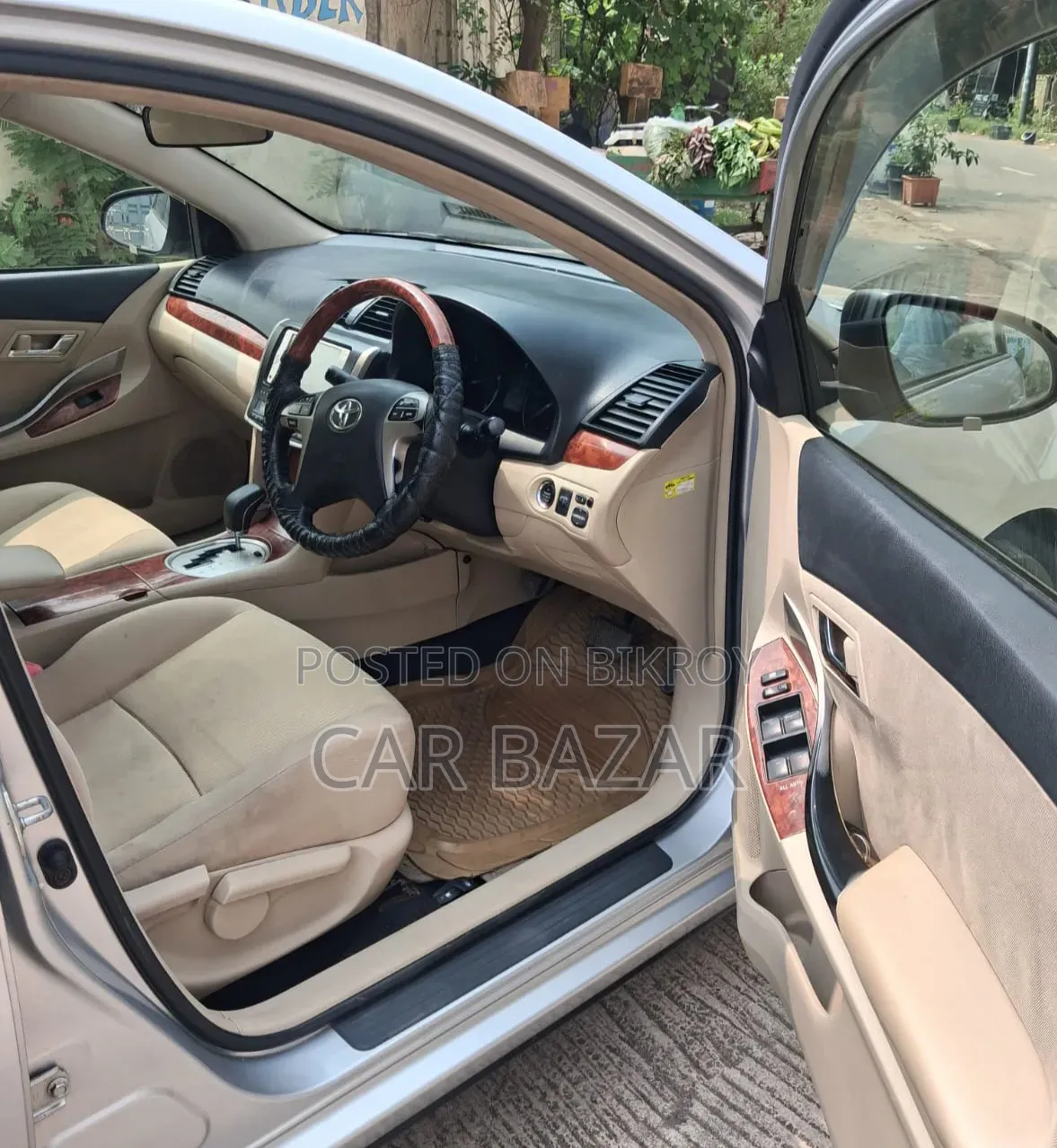 Toyota Premio 1.5 Front-Wheel Drive 2013 Silver