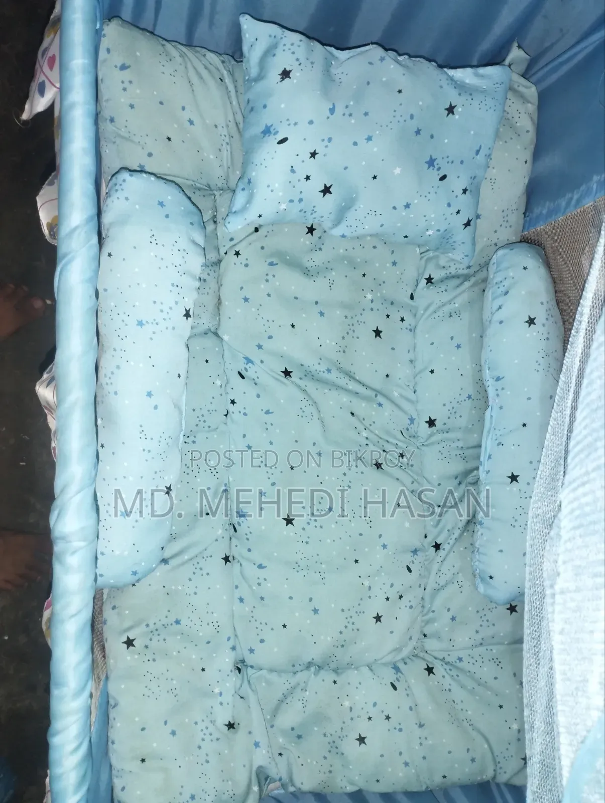 Selling because baby doesn't want to sleep