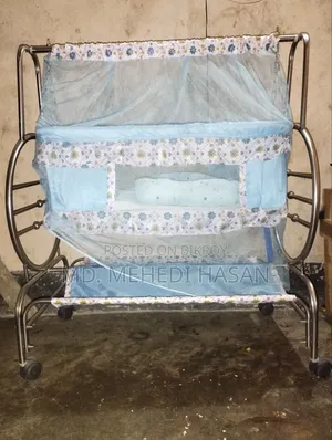 Selling because baby doesn't want to sleep