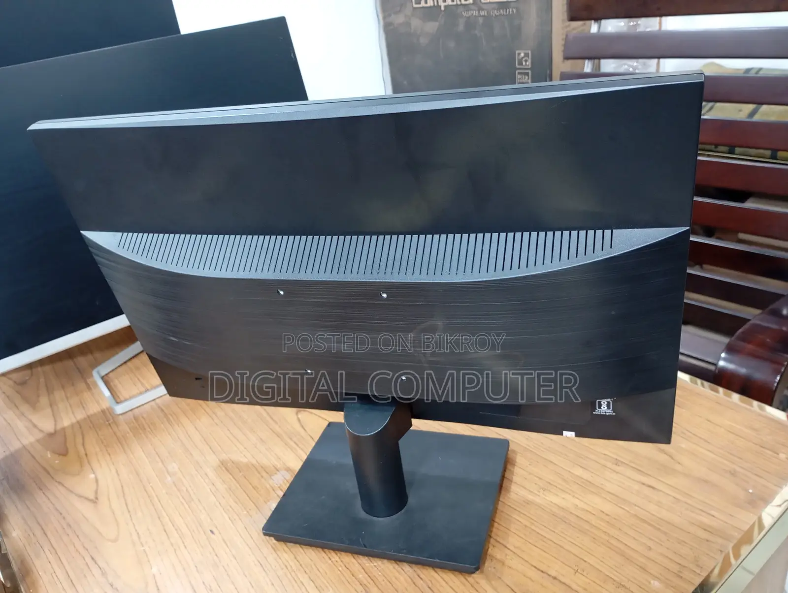 Dell 19 Inch FHD Monitor