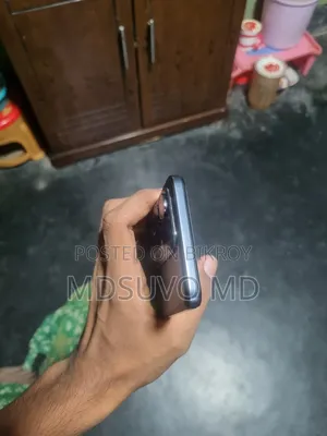 iQOO Z10x 128 GB Silver