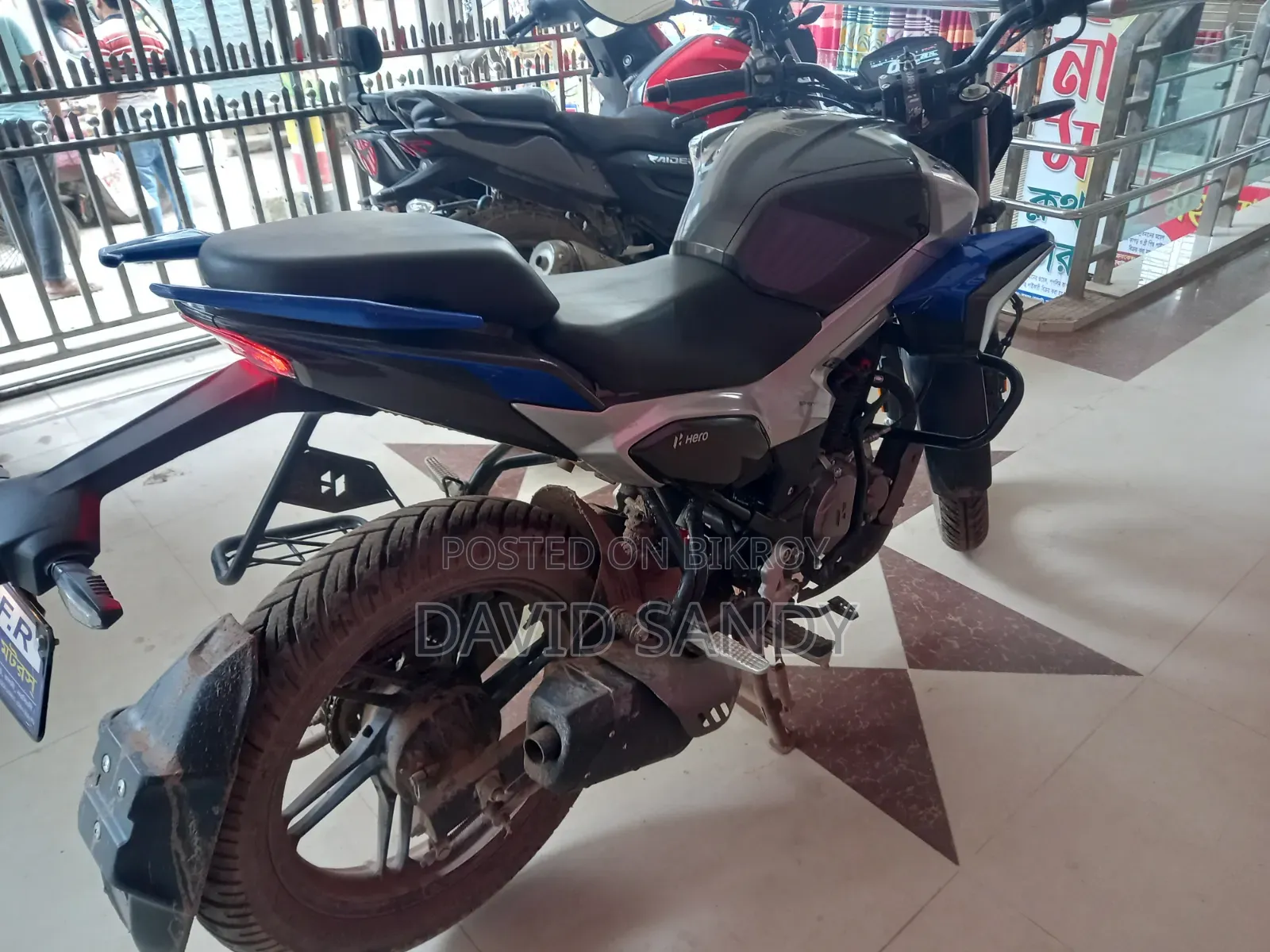 নতুন হিরো এক্সট্রিম ১২৫আর ২০২৬ নীল