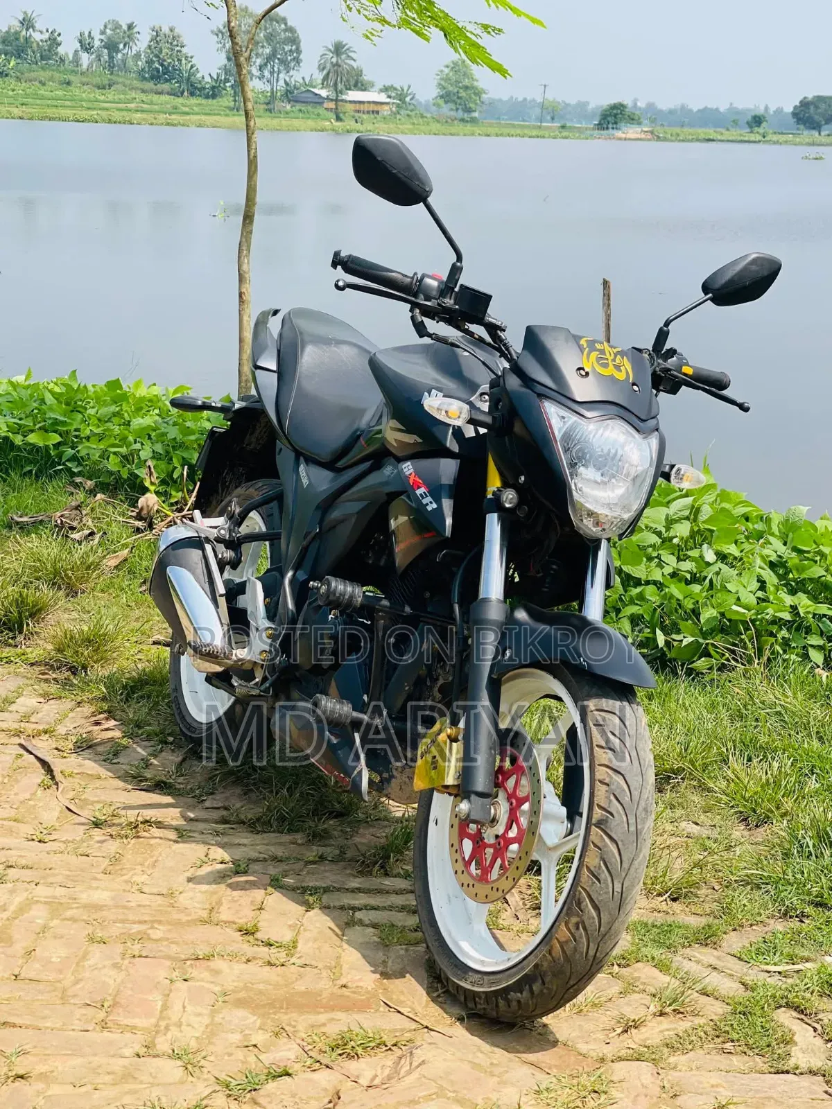 সুজুকি জিক্সার ২০২৩ ব্ল্যাক