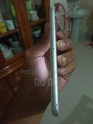 Apple iPhone 6 16 GB Silver