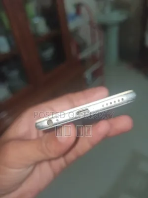 Apple iPhone 6 16 GB Silver