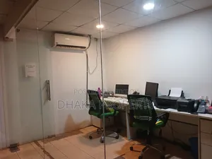 গুলশান এভিনিউতে ১০০০ বর্গফুটের সেমি ফার্নিশড অফিস ভাড়া