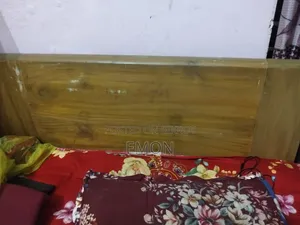 সিঙ্গেল লোহা কাঠের খাট
