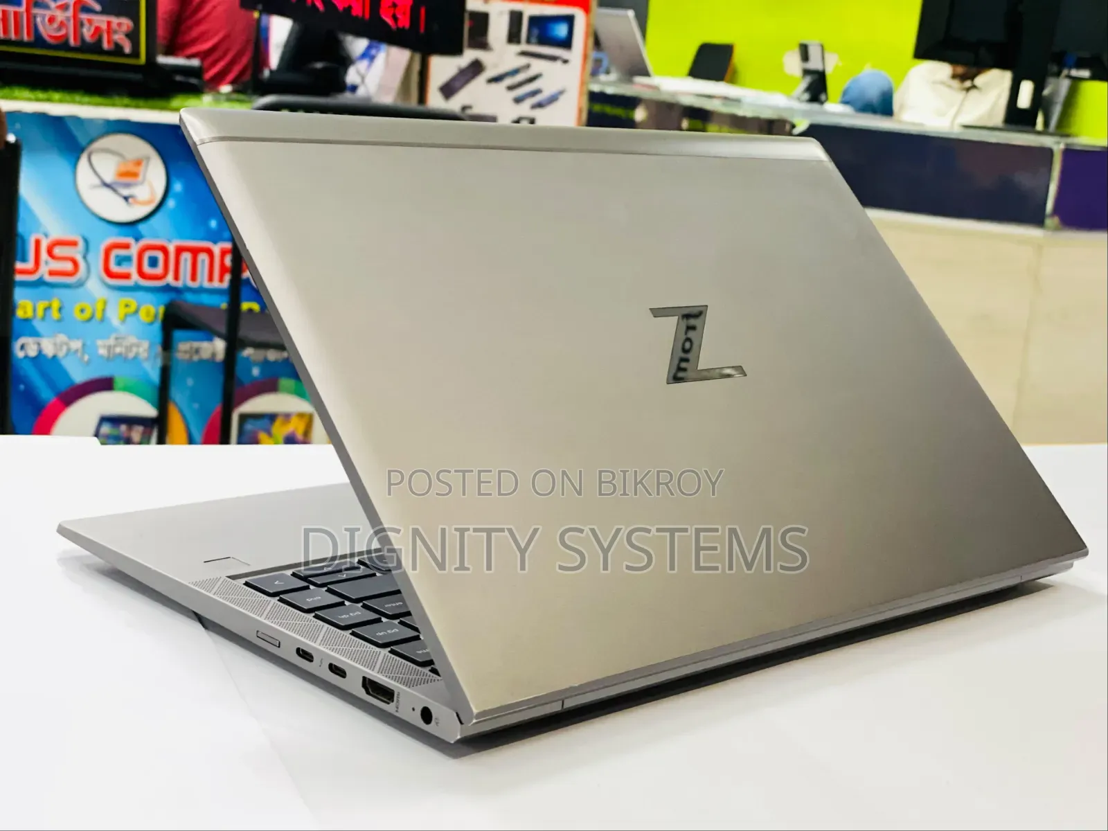 Laptop HP ZBook Firefly 14 G7 16GB Intel Core i5 SSD 512GB