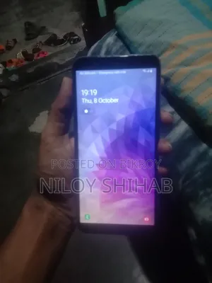 স্যামসাং গ্যালাক্সি জে৮ ৬৪ জিবি নীল
